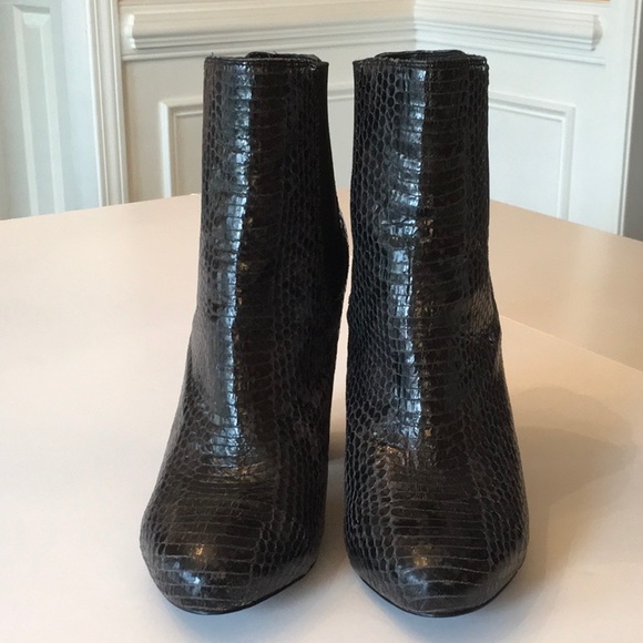 Juicy Couture Roxanna Ankle Boots - Picture 2 of 4